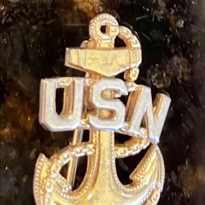 USNavy lapel Tie Pin in Gold and Silver?unknown Denomination Vintage CJ15